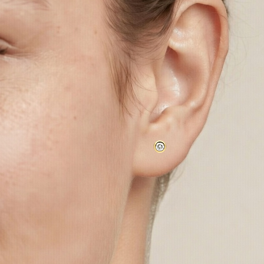 DIAMOND STUDS