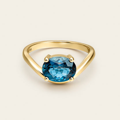 MIDNIGHT PINKY RING WITH LONDON BLUE TOPAZ
