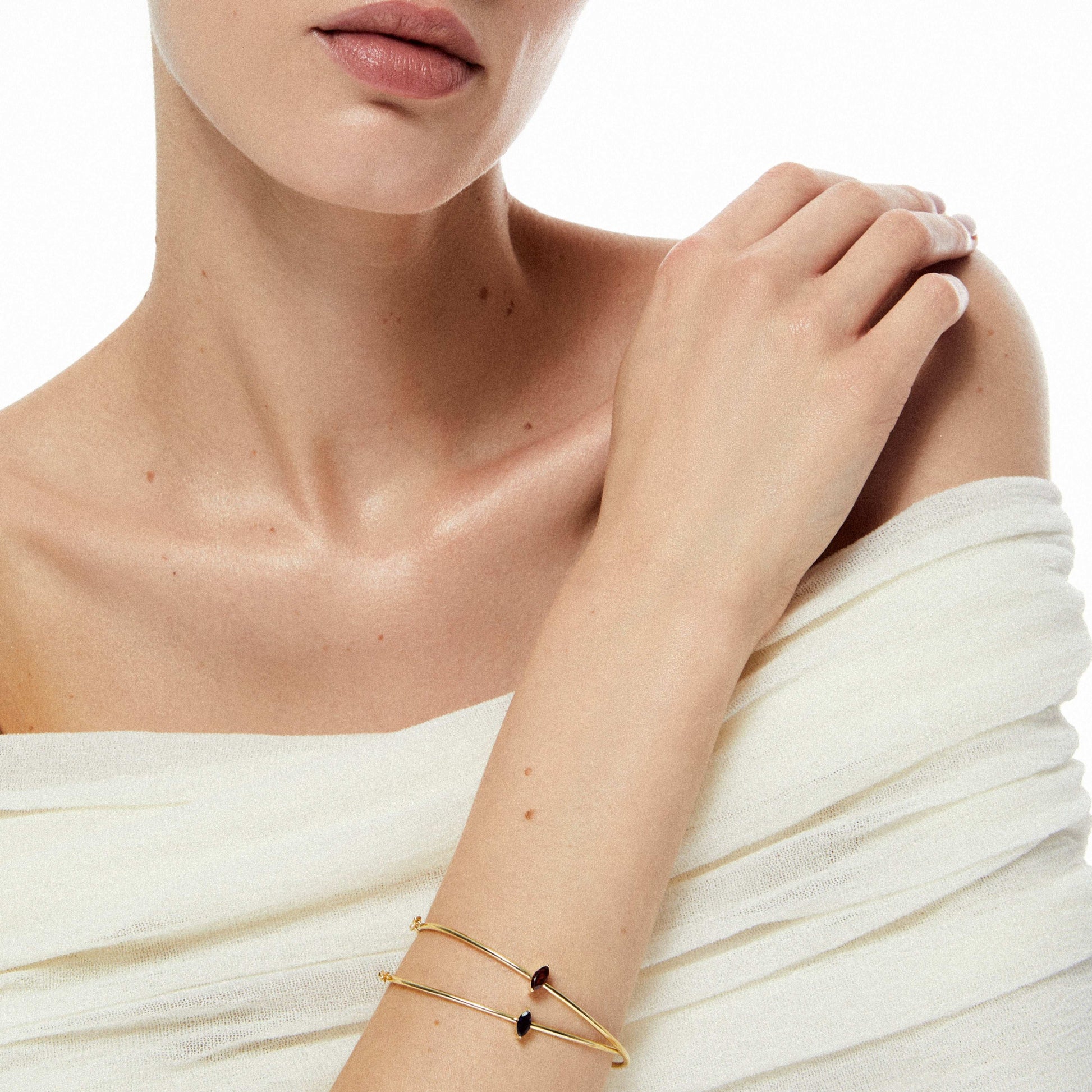 BRAZALETE ELLIE GRANATE