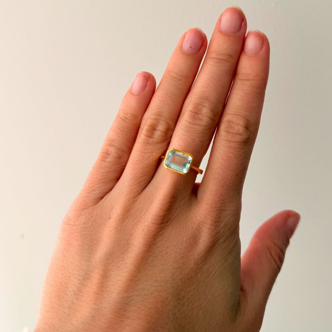 AQUA RING
